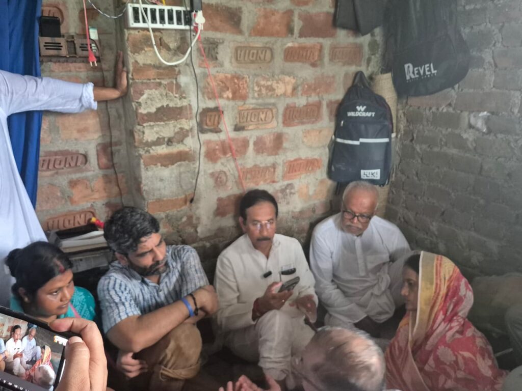 1000316469-1024x768 IYC प्रतिनिधिमंडल ने बांकुड़ा में अब्दुल हफीज के परिवार से की मुलाकात, पिता की मौत मामले में कार्रवाई की मांग