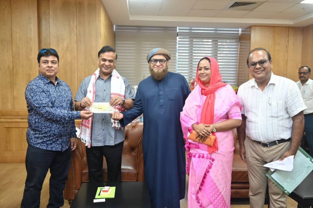 1000316480-1024x682 असम बाढ़ राहत के लिए ₹1.25 करोड़ का राहत एवं पुनर्वास अभियान, मुख्यमंत्री हिमंत बिस्वा सरमा से मिले अनफ़र