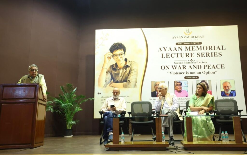 AYZ2-1024x643 LoP (LS), Shri Rahul Gandhi, attended a discussion on “On War and Peace: Violence is Not an Option,” organised by the AZK Foundation at Jawahar Bhawan