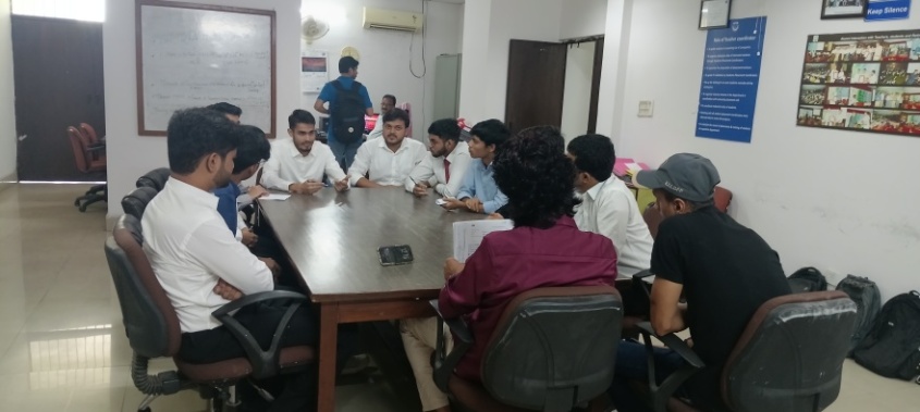 Image4 छात्रों को IDFC फर्स्ट बैंक और Epam में शानदार प्लेसमेंट मिला