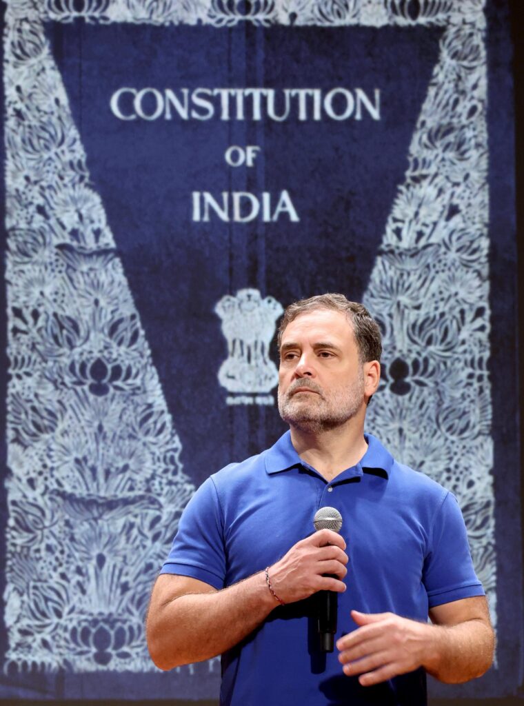 Lo_P_LS_Shri_Rahul_Gandhi_addressed_a_press_conference_at_AICC_HQ_Indira_Bhawan_New_Delhi_22_5b993b37ae-760x1024 खरगे की रैली के बाद भाजपा-आरएसएस कार्यकर्ताओं द्वारा मंच का 'शुद्धिकरण' अपराध, तुरंत दर्ज हो एफआईआर- राहुल गांधी