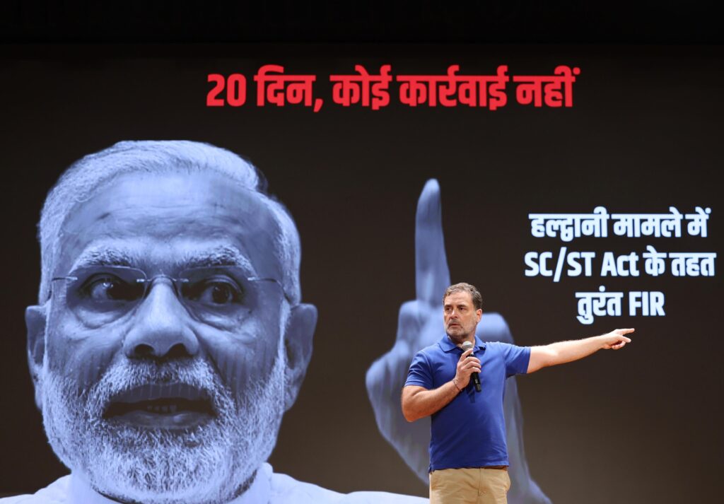 Lo_P_LS_Shri_Rahul_Gandhi_addressed_a_press_conference_at_AICC_HQ_Indira_Bhawan_New_Delhi_27_974b674f2f-1024x713 खरगे की रैली के बाद भाजपा-आरएसएस कार्यकर्ताओं द्वारा मंच का 'शुद्धिकरण' अपराध, तुरंत दर्ज हो एफआईआर- राहुल गांधी