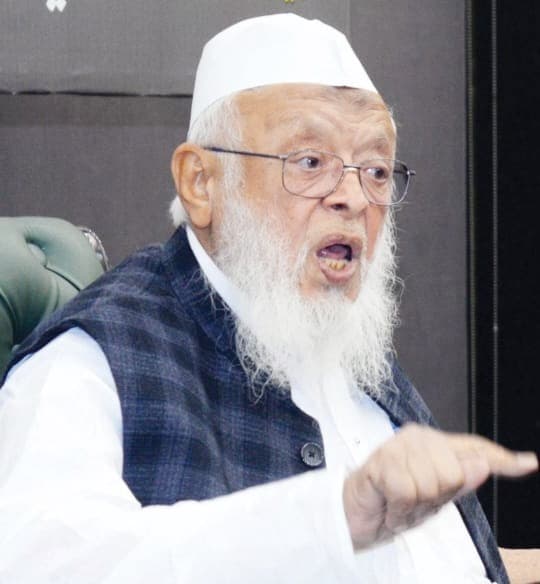 Pic-of-hazrat-Arshad-Madani-1 आतंकवाद के आरोप से बाइज्जत बरी मुस्लिम व्यक्ति को दिल्ली हाईकोर्ट से राहत