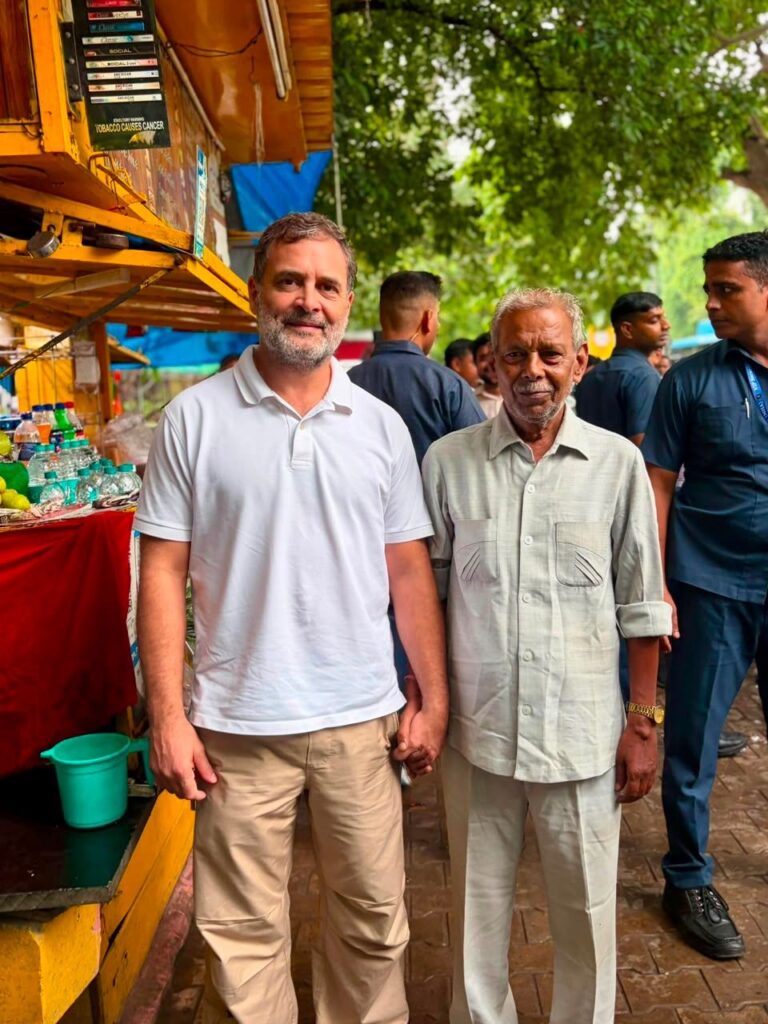 RAGA-on-a-stall-768x1024 LoP (LS), Shri Rahul Gandhi, had an informal interaction with locals at a juice stall in Delhi