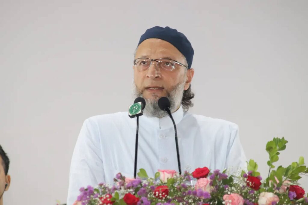 Asad-Owaisi-1024x683 ओवैसी के तल्ख़ बयान: मुस्लिम क़ियादत की आवाज़ या चुनावी ध्रुवीकरण की सियासत?