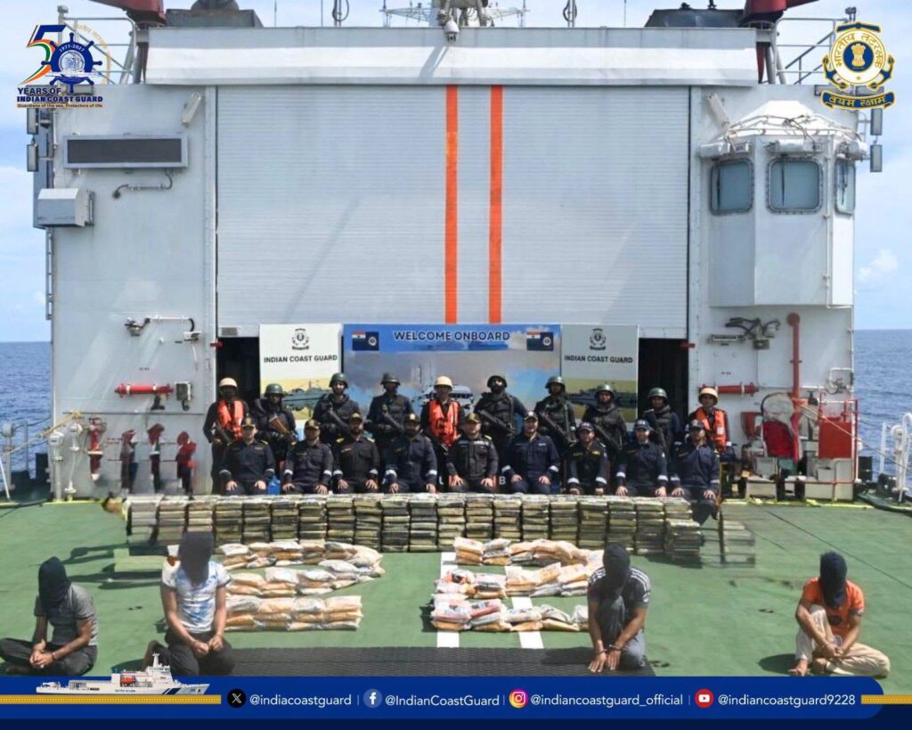 Drugs-1024x819 अरब सागर में बड़ी ड्रग्स बरामदगी, ईरानी नाव से 526 किलो हेरोइन-मेथ पकड़ी गई!
