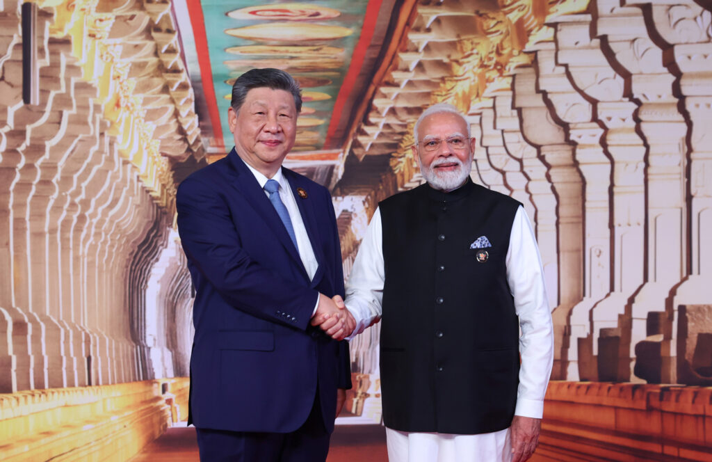 H20260912216307-1024x664 BRICS 2026: क्या डॉलर की बादशाहत को चुनौती दे रहा है नया वैश्विक गठजोड़? भारत के लिए क्या हैं फायदे और नुकसान?