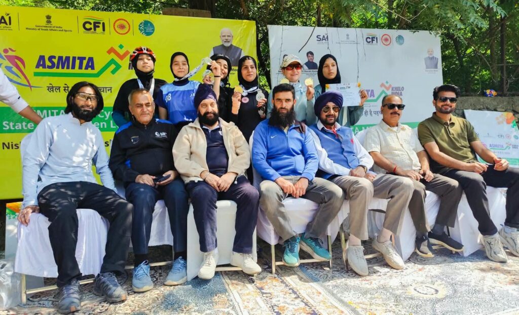 JK1-1024x622 श्रीनगर में आयोजित हुई अस्मिता खेलो इंडिया महिला MTB साइक्लिंग UT लीग 2026