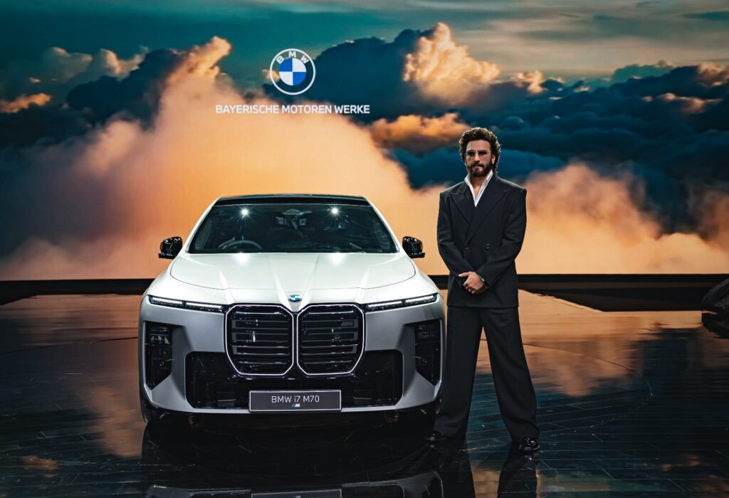 cf444285-a324-40aa-a273-97716afa060c-1024x700 रणवीर सिंह बने BMW के नए ब्रांड एंबेसडर