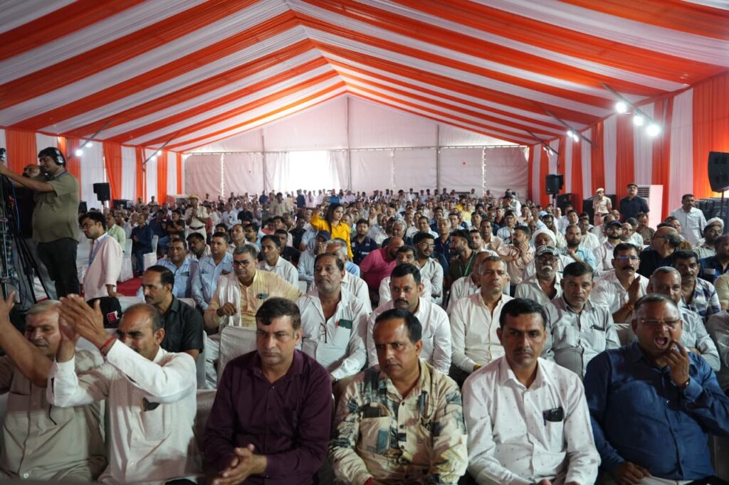 r.2-1024x682 दिल्ली में हरित और आधुनिक सार्वजनिक परिवहन के नए युग की शुरुआत, मुख्यमंत्री रेखा गुप्ता ने दीं कई बड़ी सौगातें