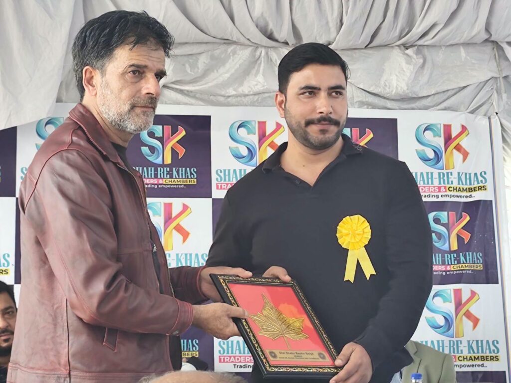शाह-ए-ख़ास-ट्रेडर्स-चैंबर्स-1-1024x768 अहमदनगर में शाह-ए-ख़ास ट्रेडर्स चैंबर्स एंड सोसाइटी का आयोजन, व्यापारियों की समस्याओं पर चर्चा